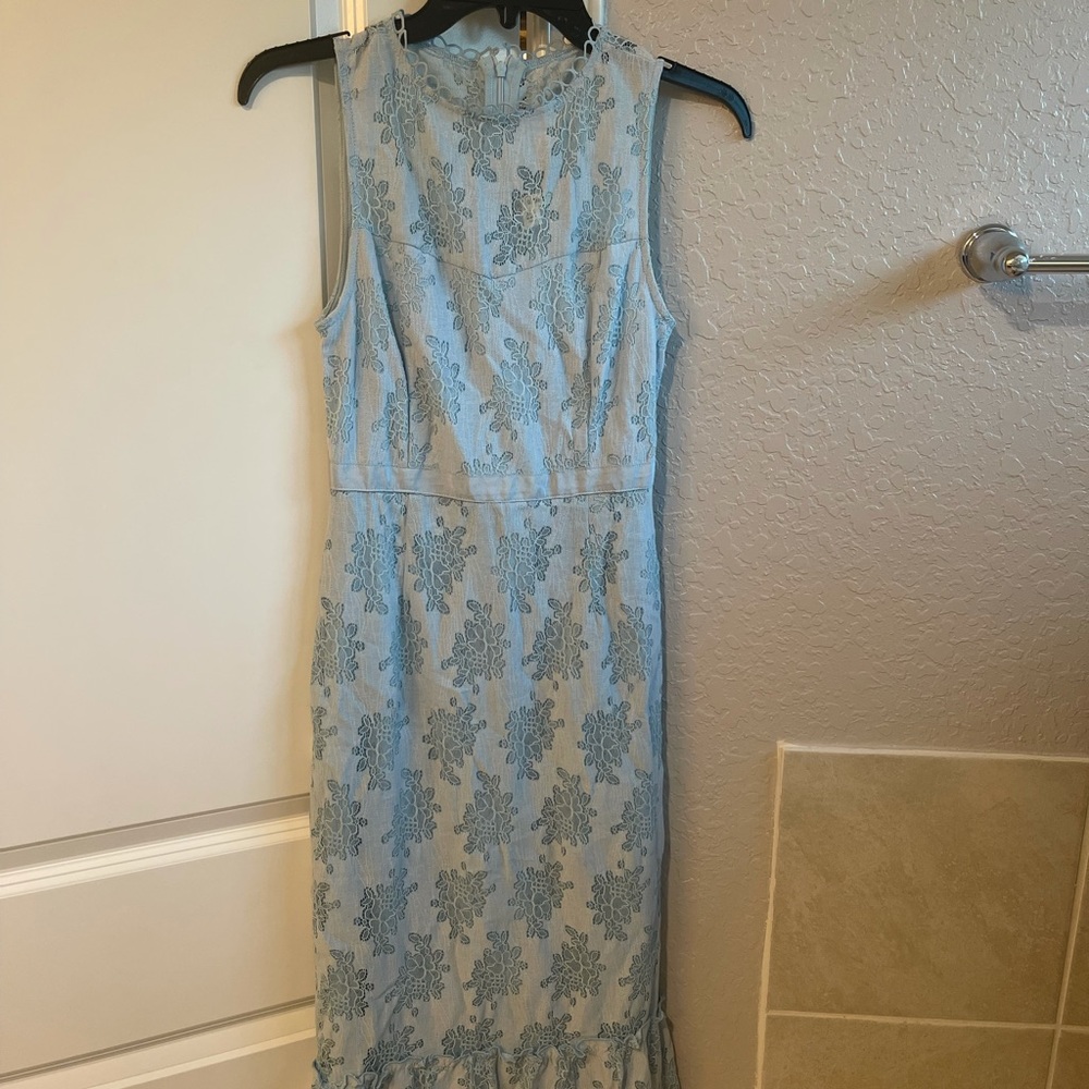 Lace midi dress